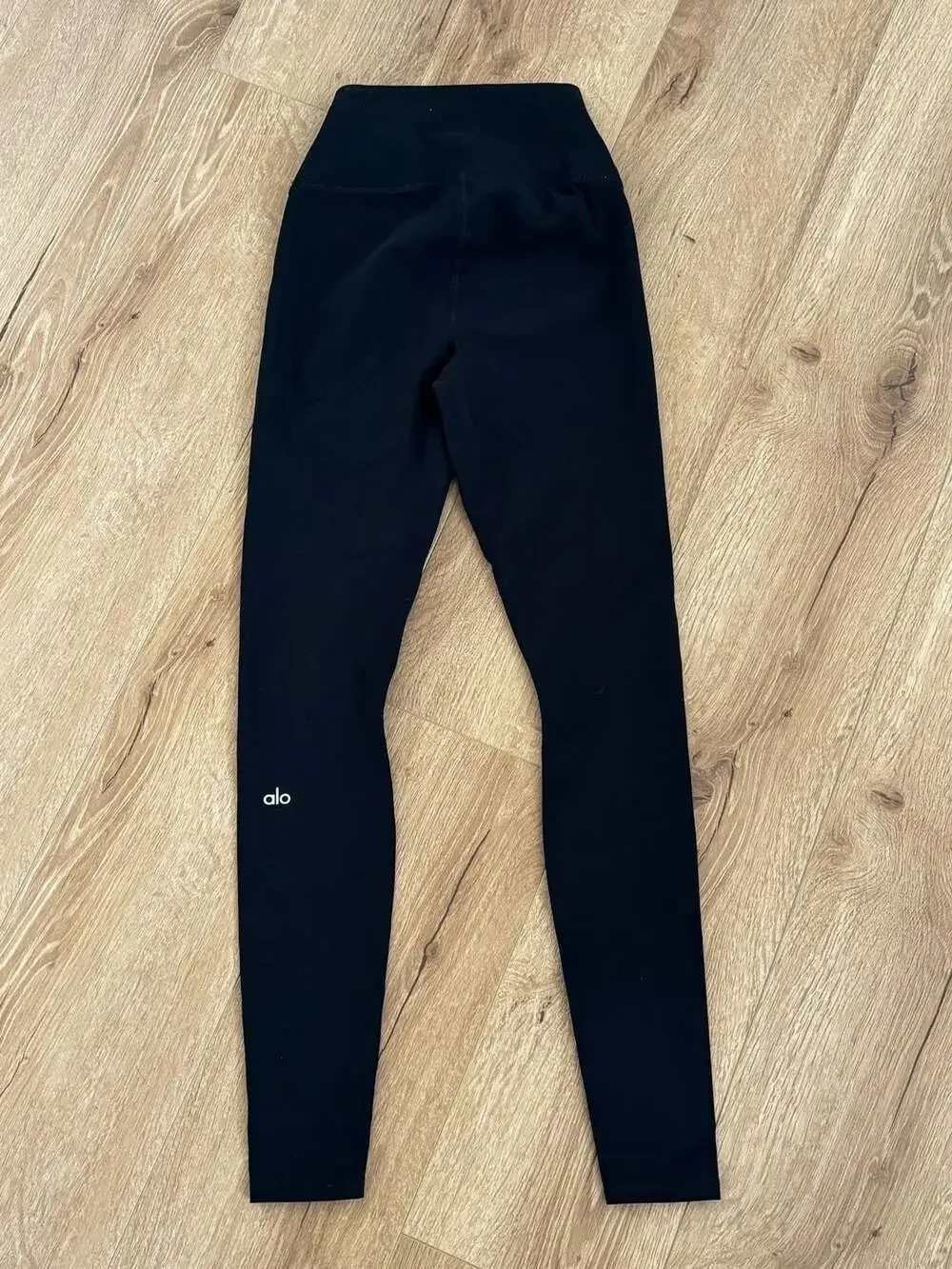 Alo Yoga High-Waist Ripped Warrior Leggings Black Size XS